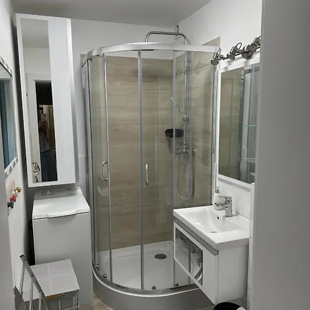 Apartament Pilotow 8